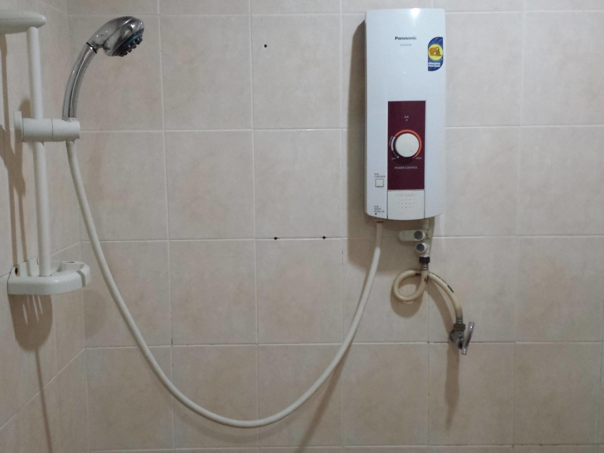 Batu Berendam Inn Kampong Sungai Putat المظهر الخارجي الصورة